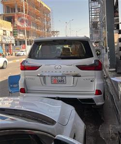 لكزس LX
